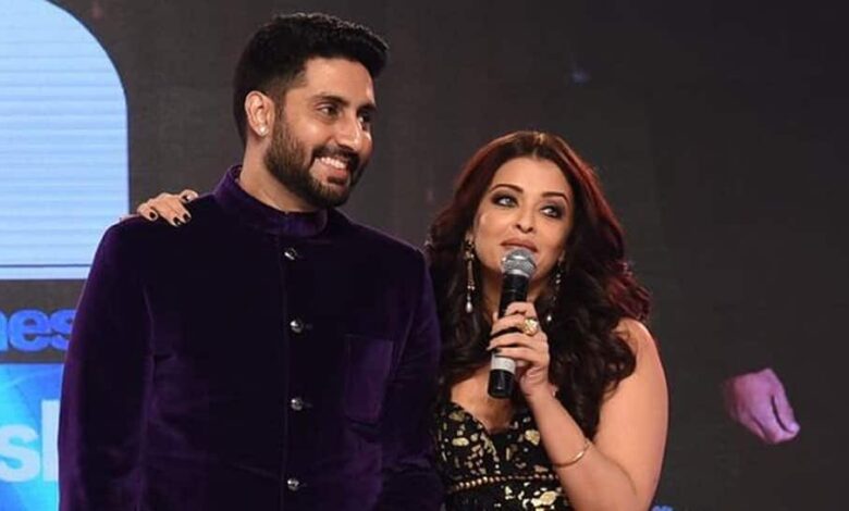 When Abhishek Bachchan Walked Away From Posing With Wife Aishwarya Rai And Left Her Visibly Upset | People News
